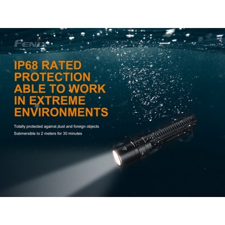 Linterna Fénix LD42 1000 lumenes (4 pila AA incluidas)