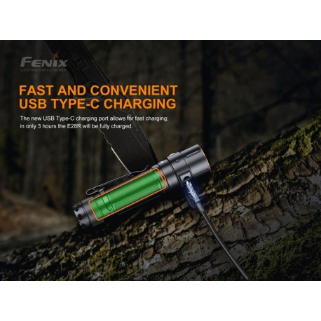 Linterna Fénix E28R 1500 Lúmenes recargable batería incluida
